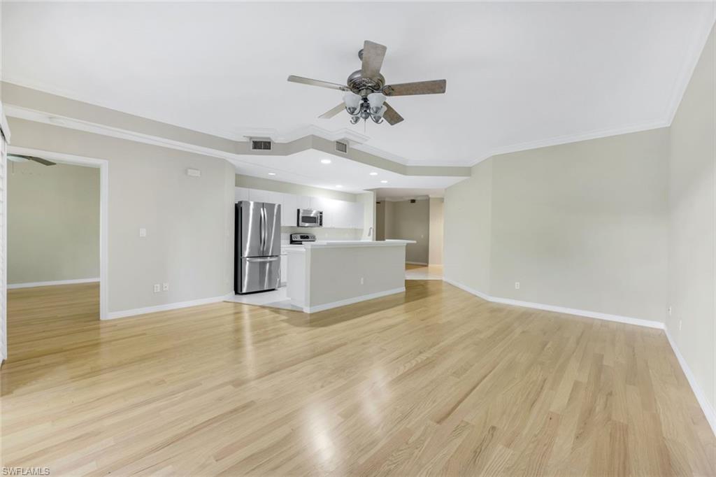 CARRIAGE HOMES AT WOODS EDGE - Residential