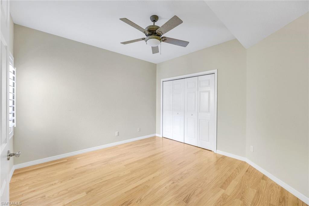 CARRIAGE HOMES AT WOODS EDGE - Residential