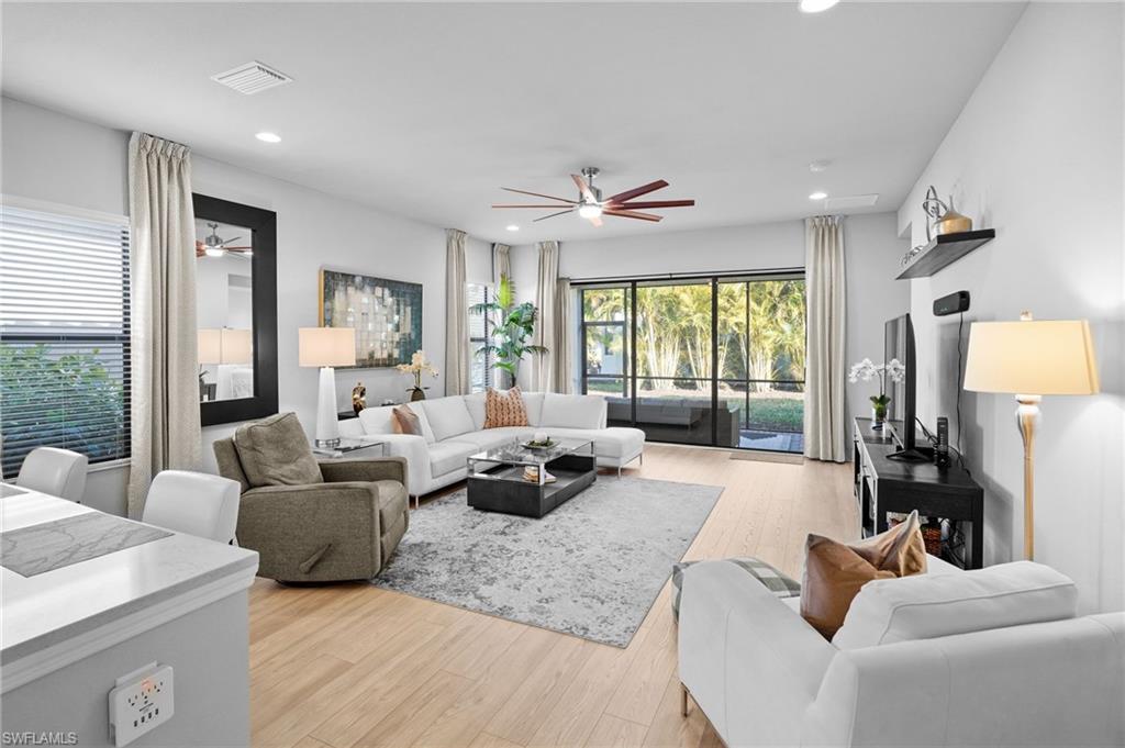 MARINA BAY - Residential