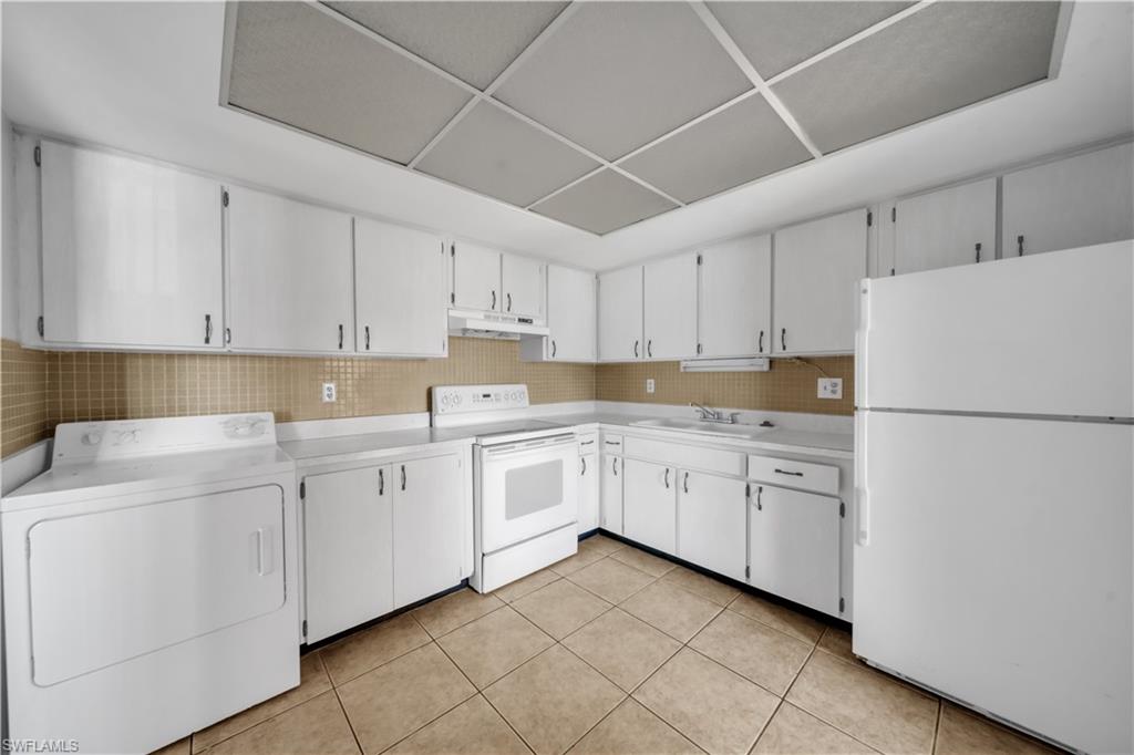 SOUTH BROADMOOR - Residential