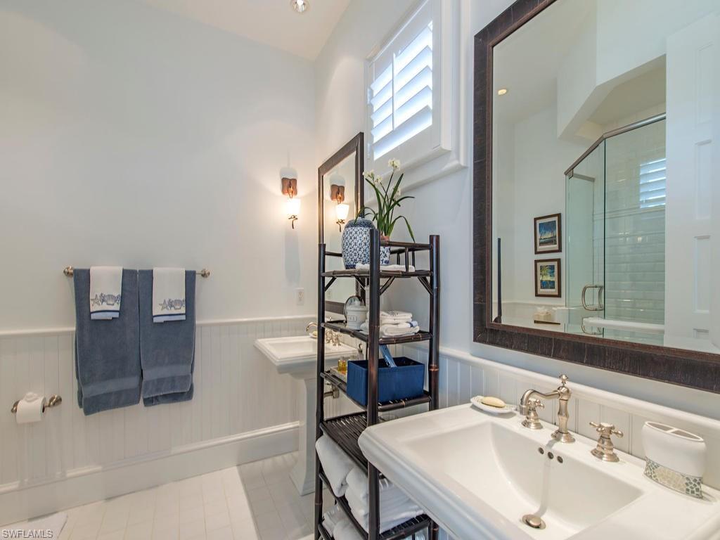 MARINA POINTE - Residential