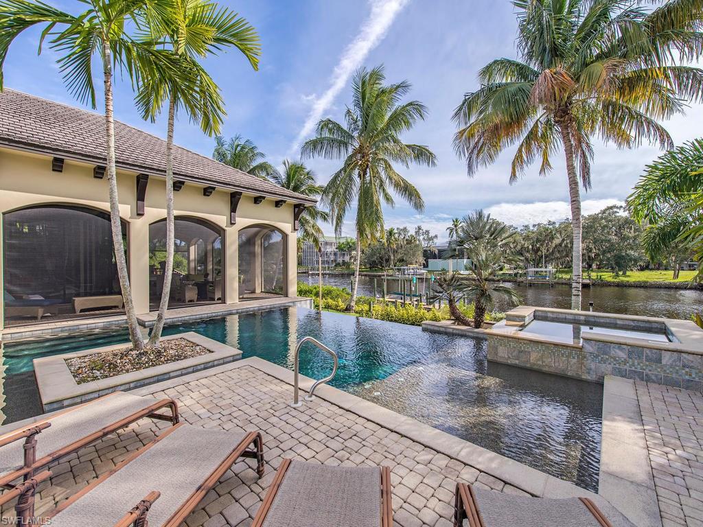 MARINA POINTE - Residential