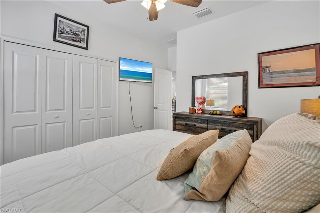 COUNTRY CLUB - Residential