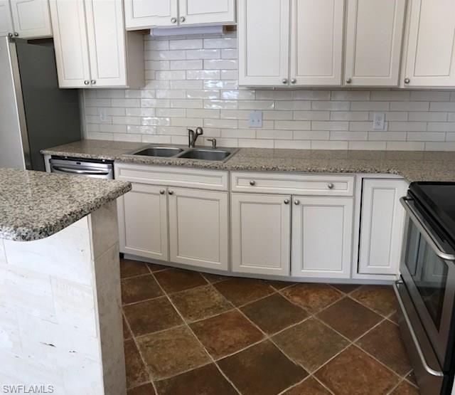 PALM FROND CONDO - Residential