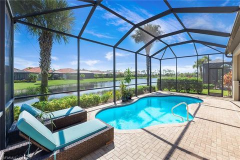 1594 Parnell CT NAPLES FL 34113
