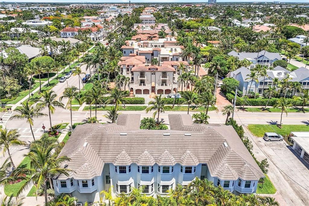 VILLAS TIVOLI - Residential