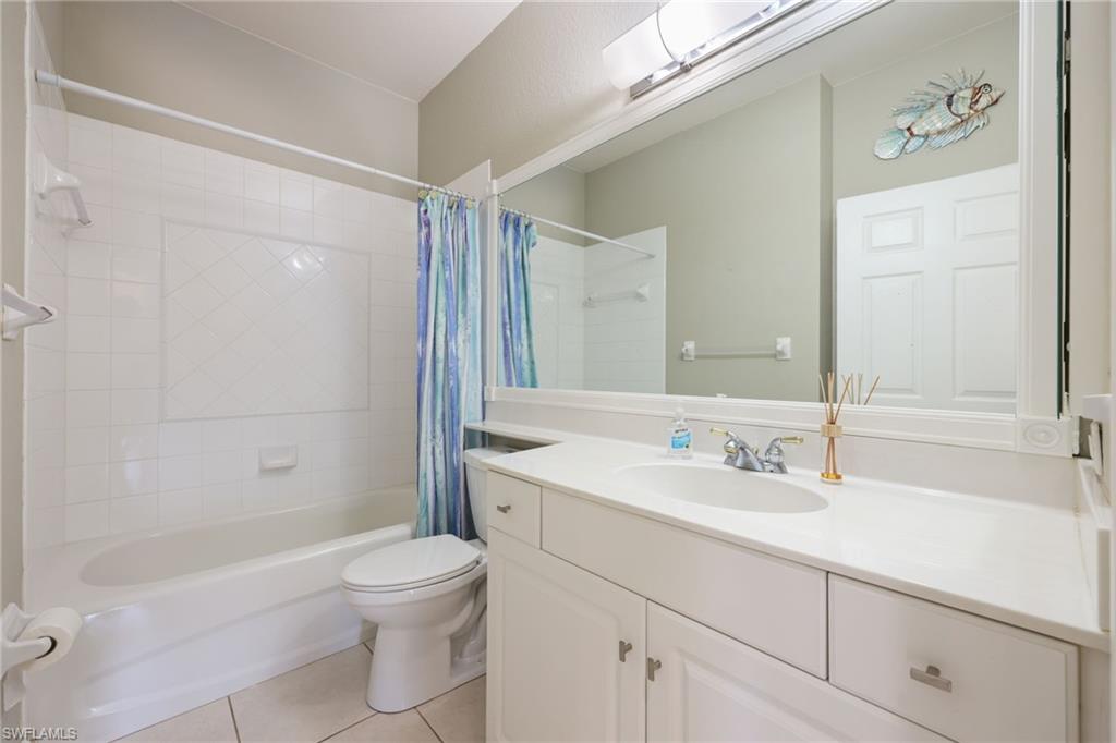 REFLECTION LAKES - Residential