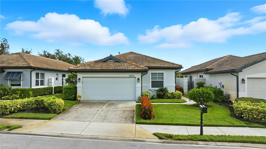 10705 Avila CIR