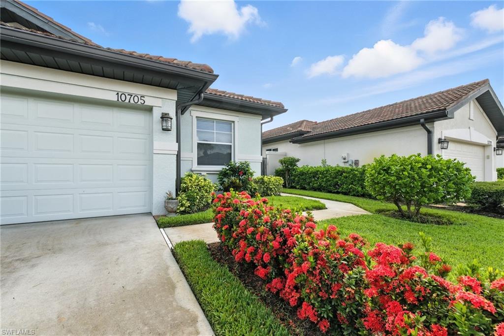10705 Avila CIR