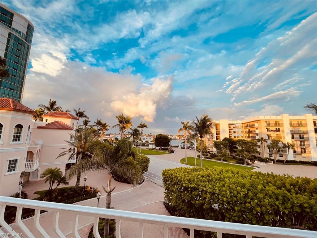 CASA MAR - Residential