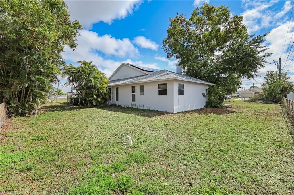 CAPE CORAL - Residential