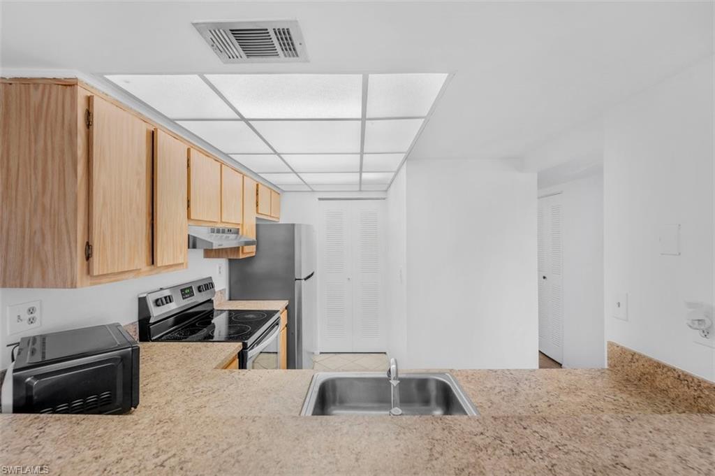 VILLAS AT RIVER RUN - Residential