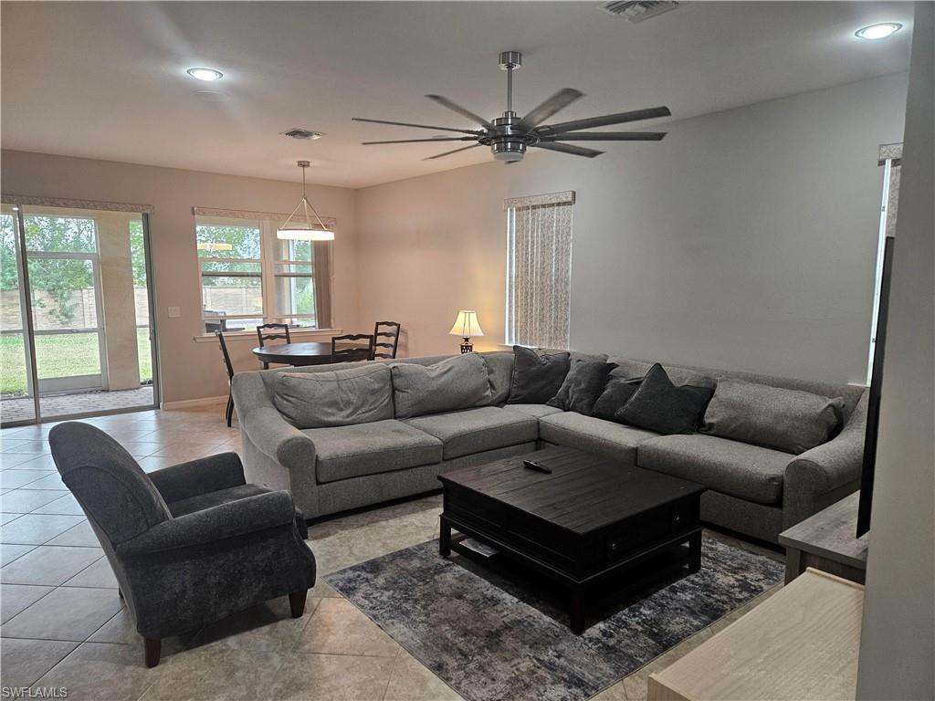 LINDSFORD - Residential