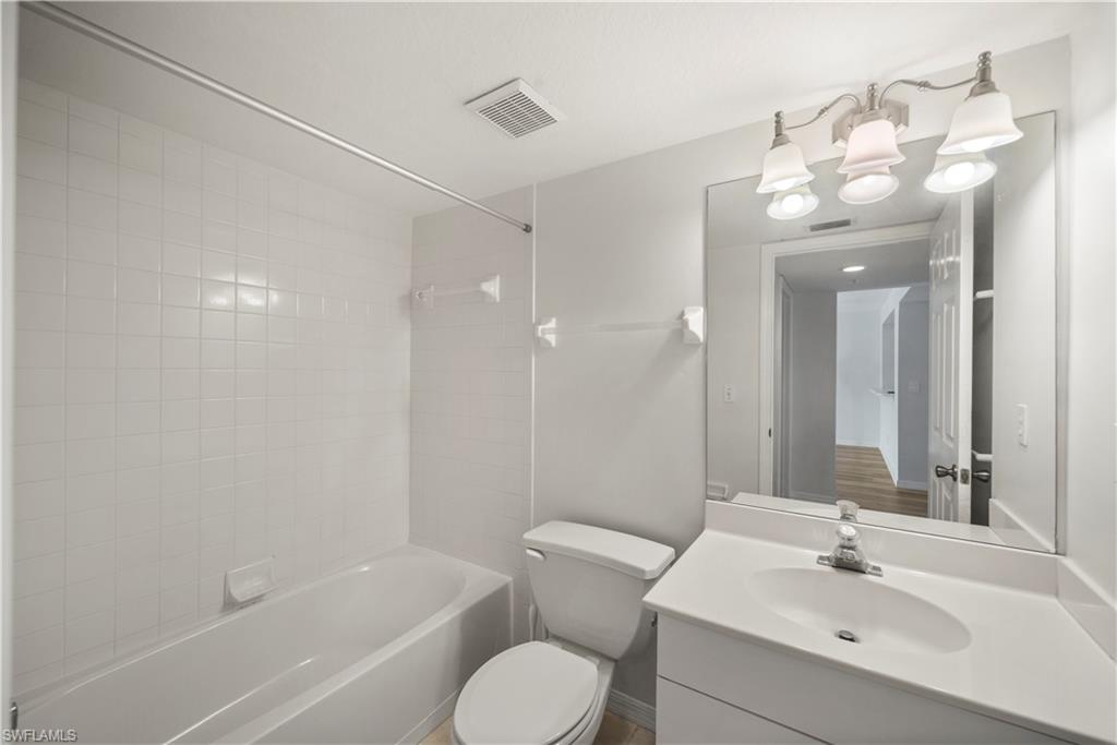 VICTORIA SHORES - Residential