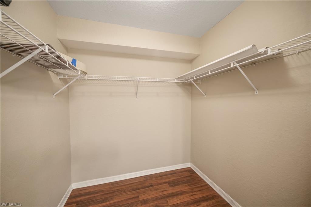 VICTORIA SHORES - Residential