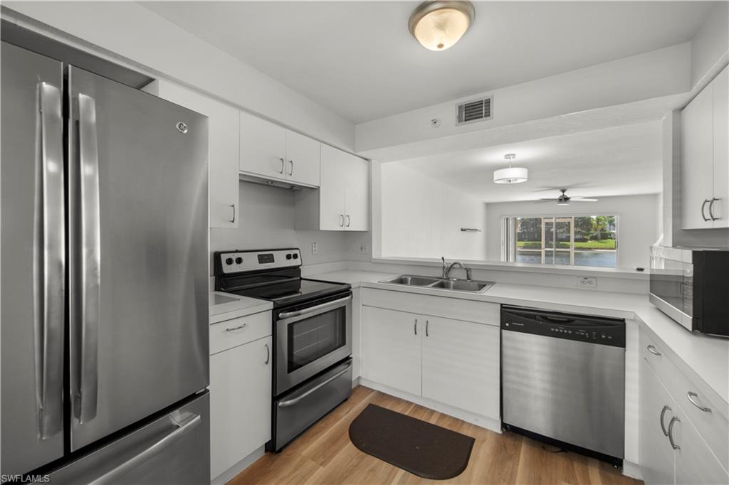 VICTORIA SHORES - Residential