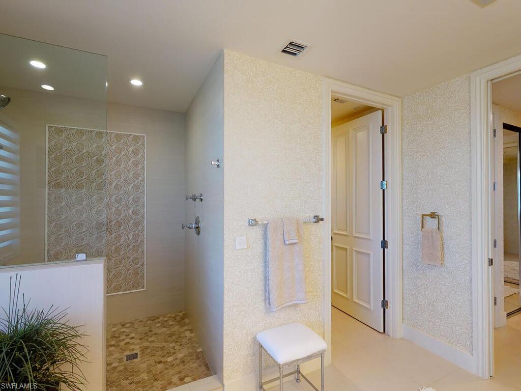 RIVIERA - Residential