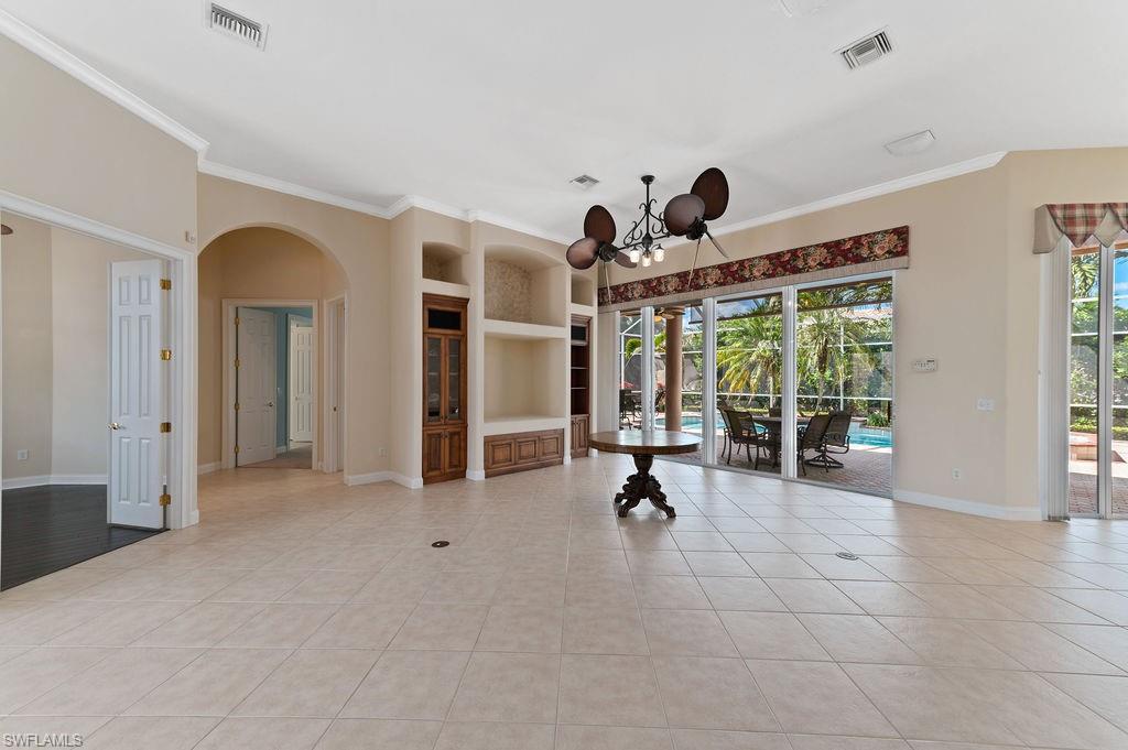 EDGEWATER - Residential