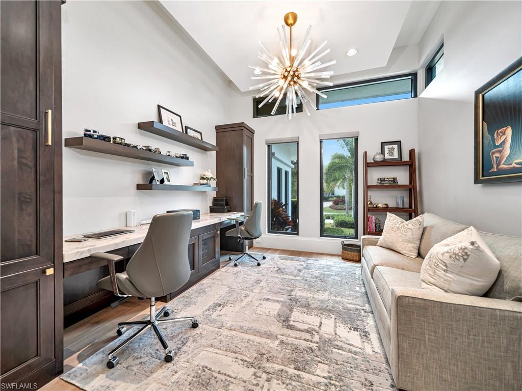 PARK SHORE - Residential