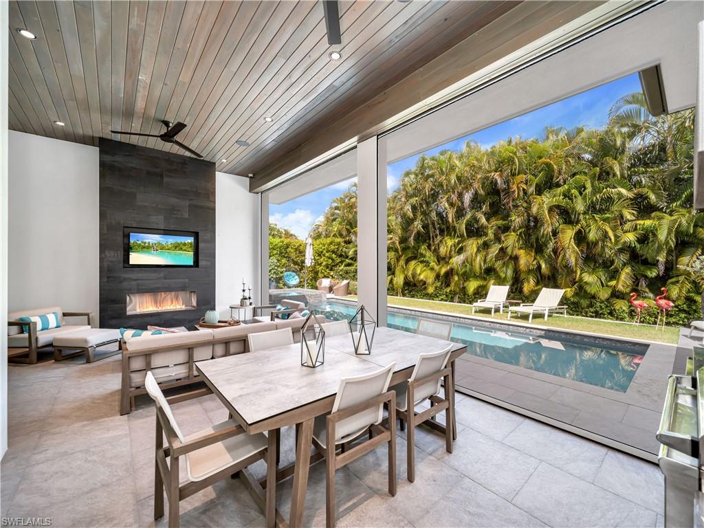 PARK SHORE - Residential