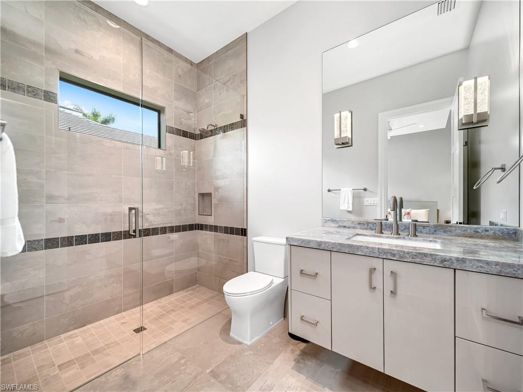 PARK SHORE - Residential