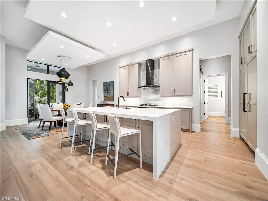 PARK SHORE - Residential