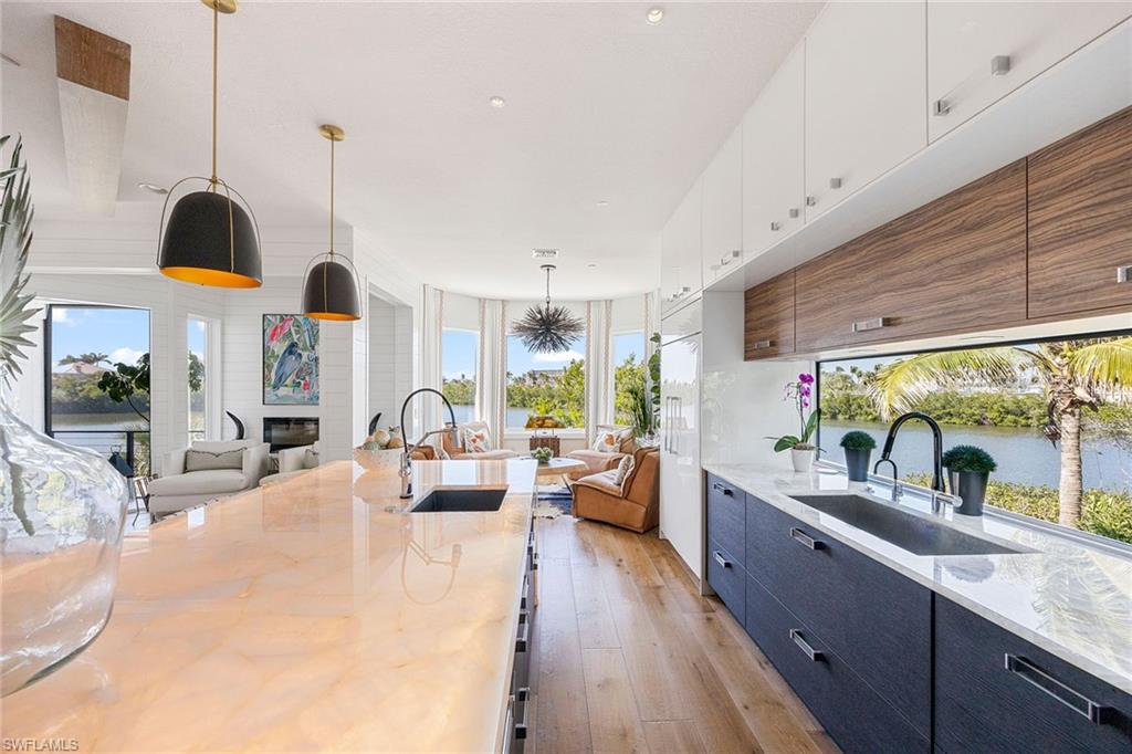 SOUTHPORT ON THE BAY - Residential