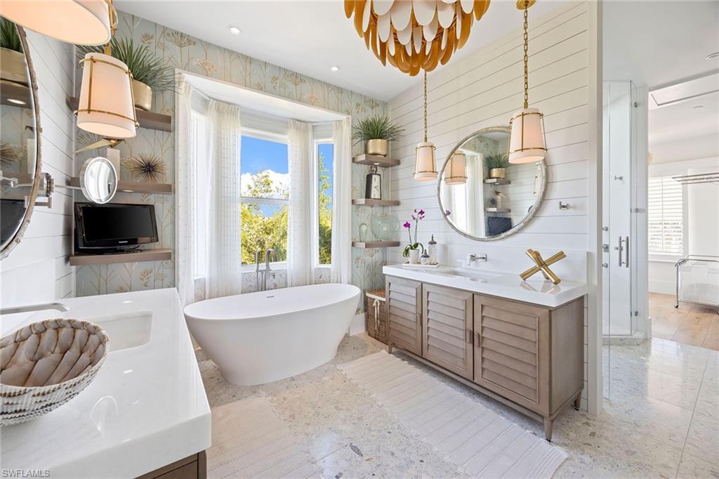 SOUTHPORT ON THE BAY - Residential