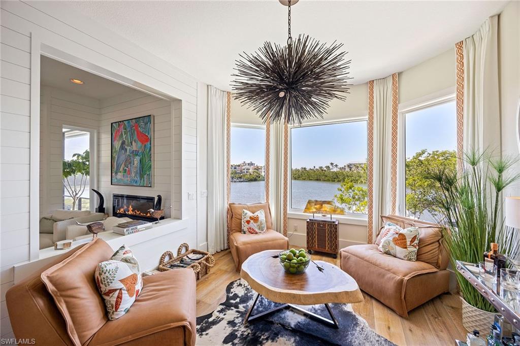 SOUTHPORT ON THE BAY - Residential