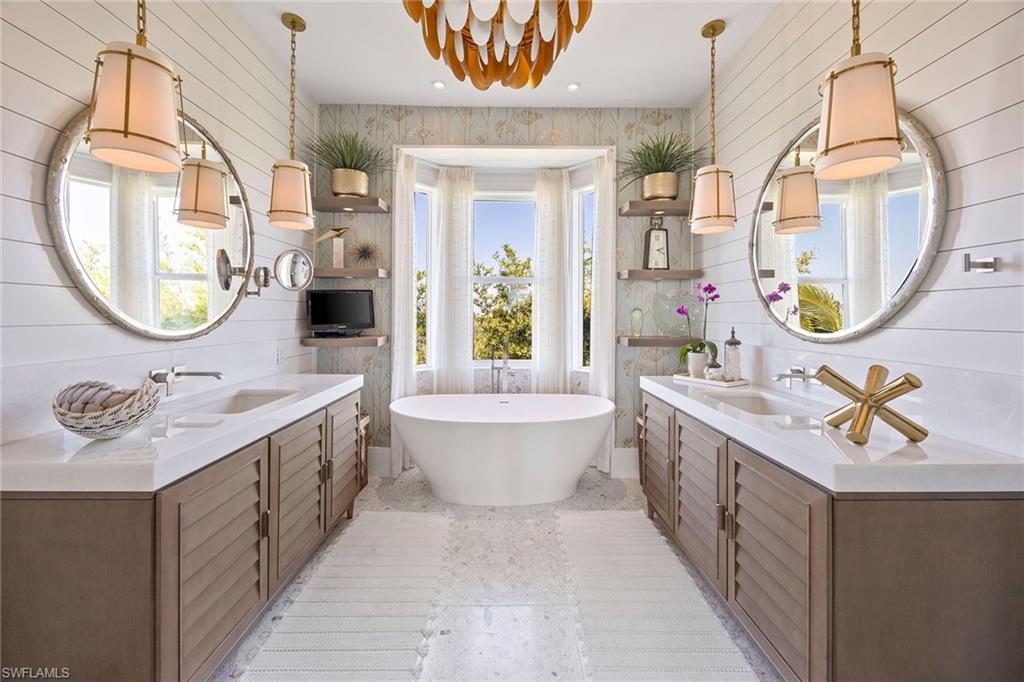 SOUTHPORT ON THE BAY - Residential