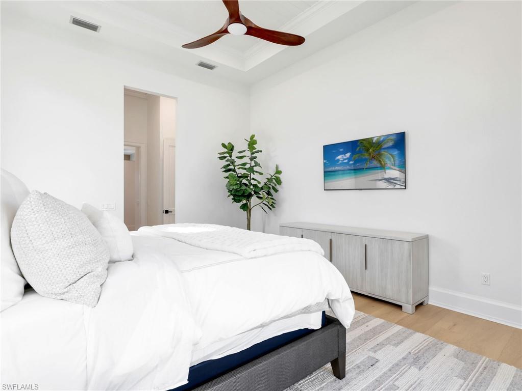 MARCO BEACH - Residential