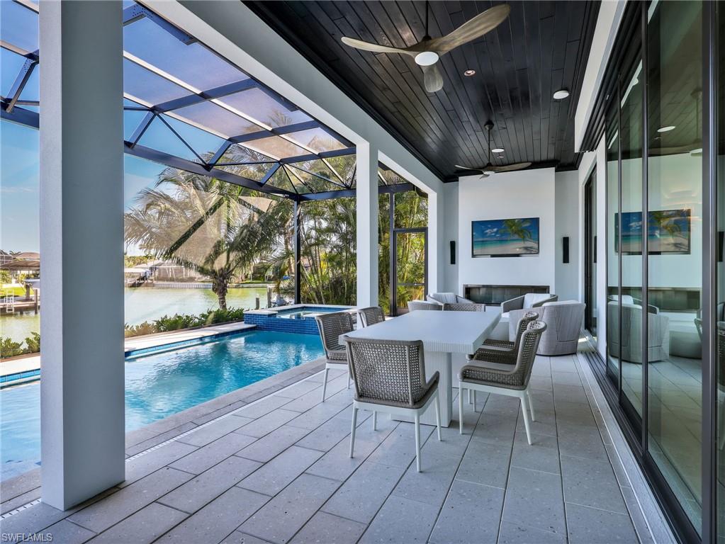 MARCO BEACH - Residential