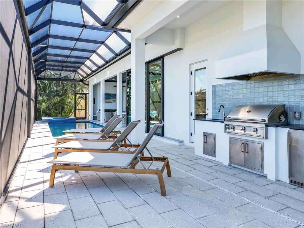 MARCO BEACH - Residential