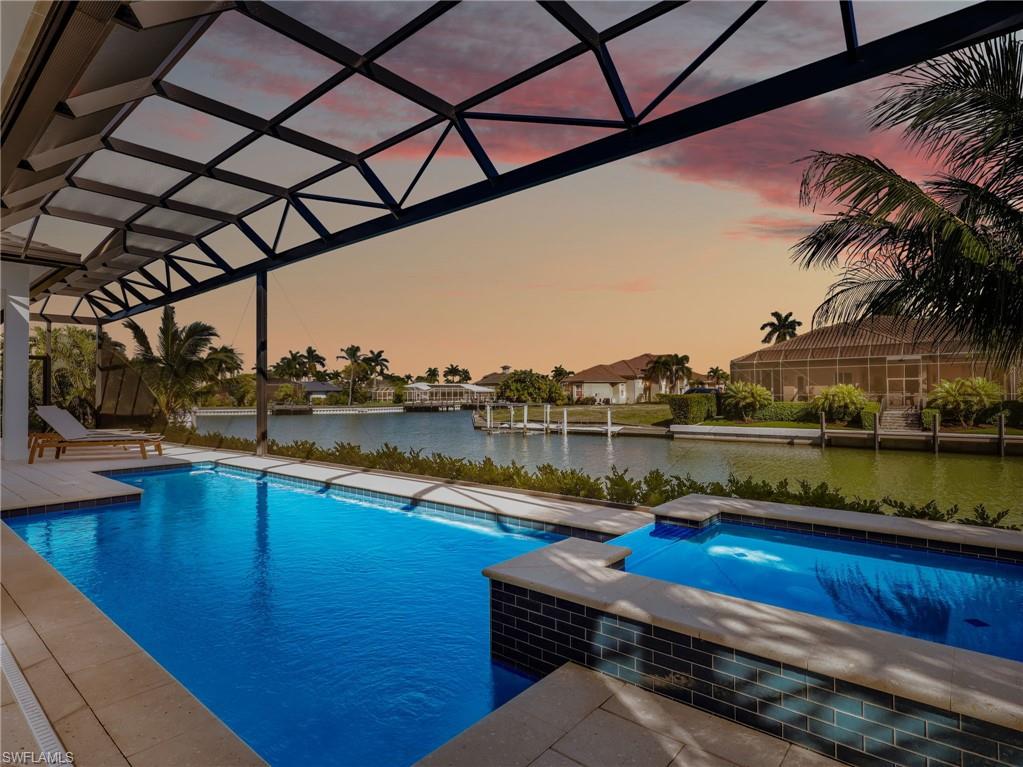 MARCO BEACH - Residential