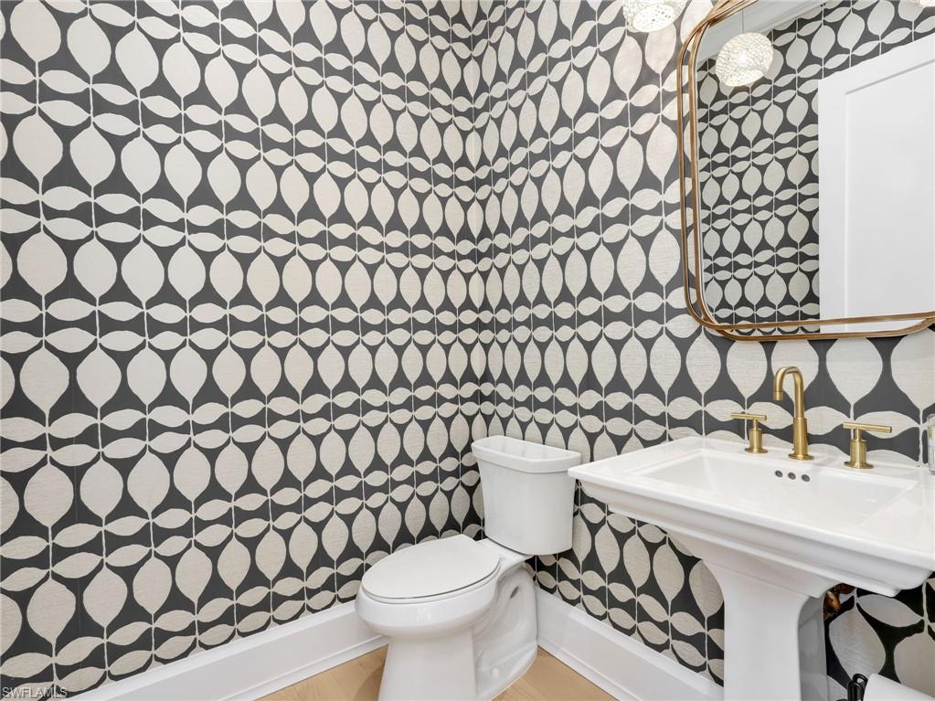 MARCO BEACH - Residential