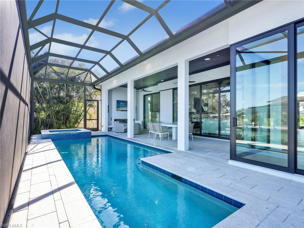 MARCO BEACH - Residential