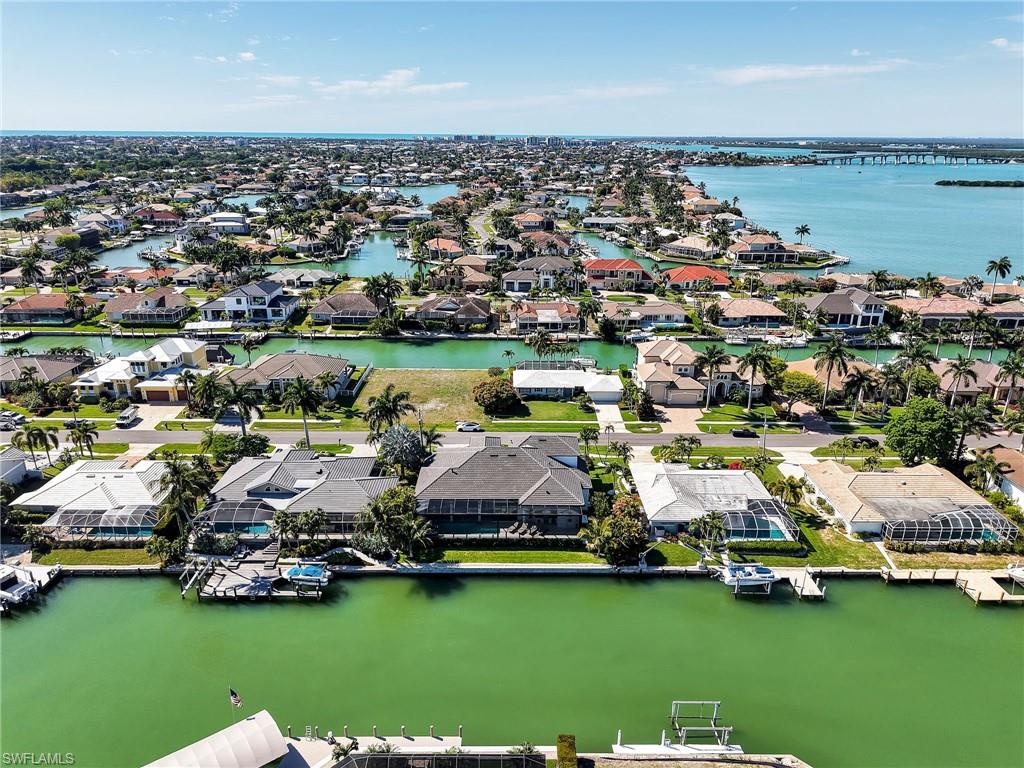 MARCO BEACH - Residential