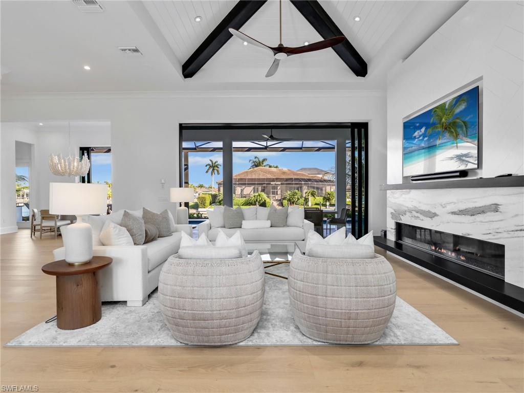 MARCO BEACH - Residential