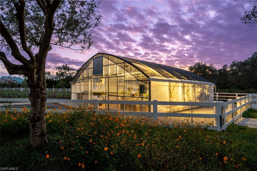 ACREAGE HEADER - Residential