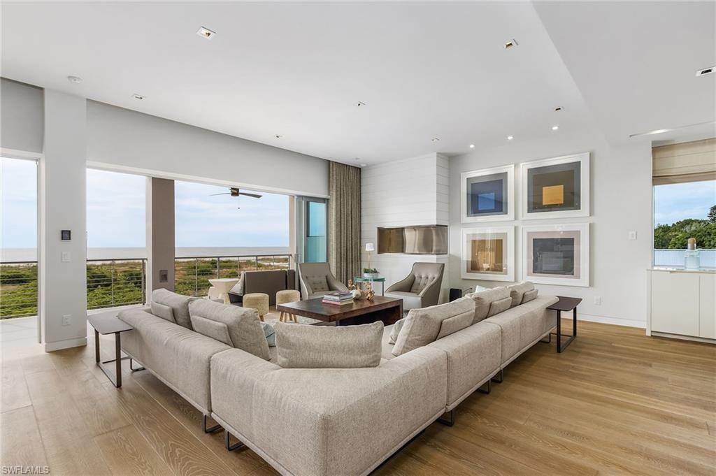 ESTERO PARK - Residential