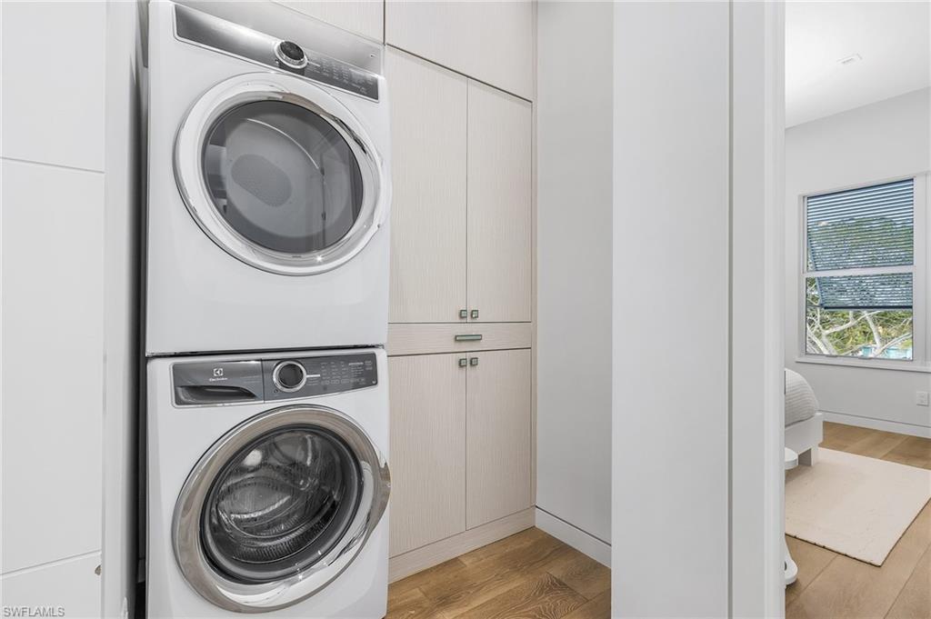 ESTERO PARK - Residential