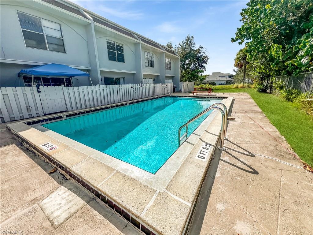 CORAL BAYVIEW CONDO - Residential Lease