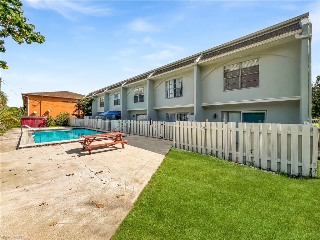 CORAL BAYVIEW CONDO - Residential Lease