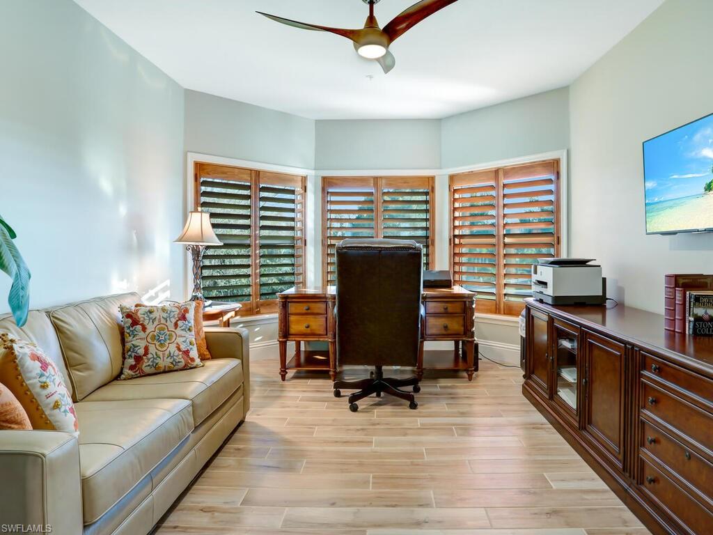 GALT ISLAND - Residential