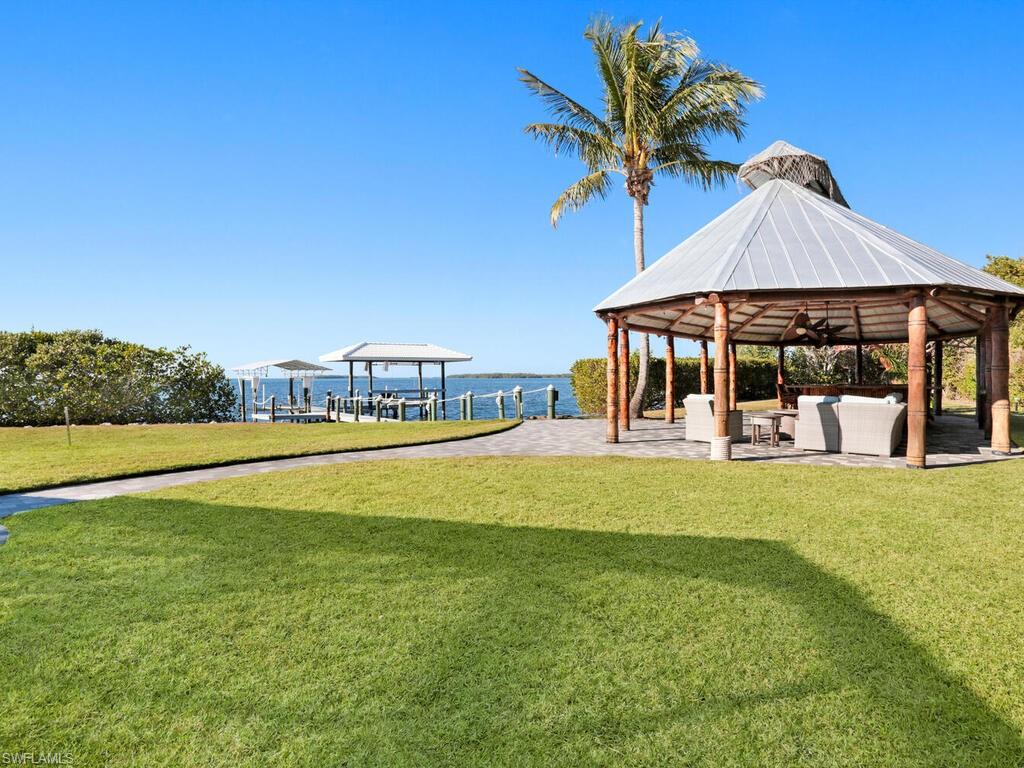 GALT ISLAND - Residential