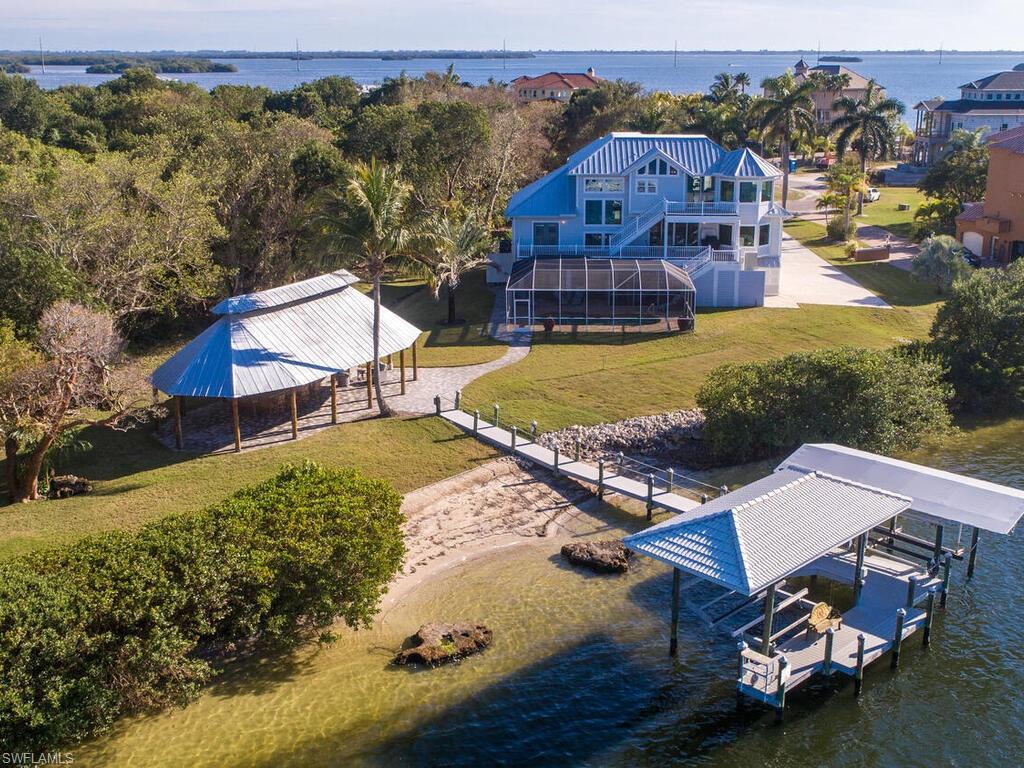 GALT ISLAND - Residential