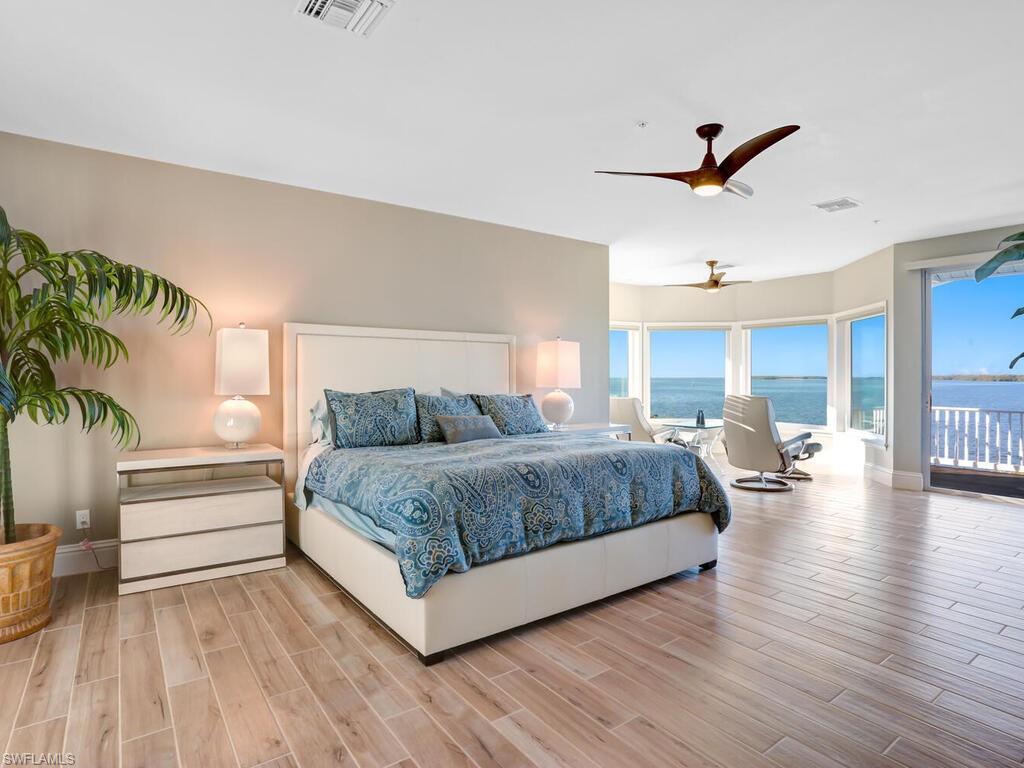 GALT ISLAND - Residential