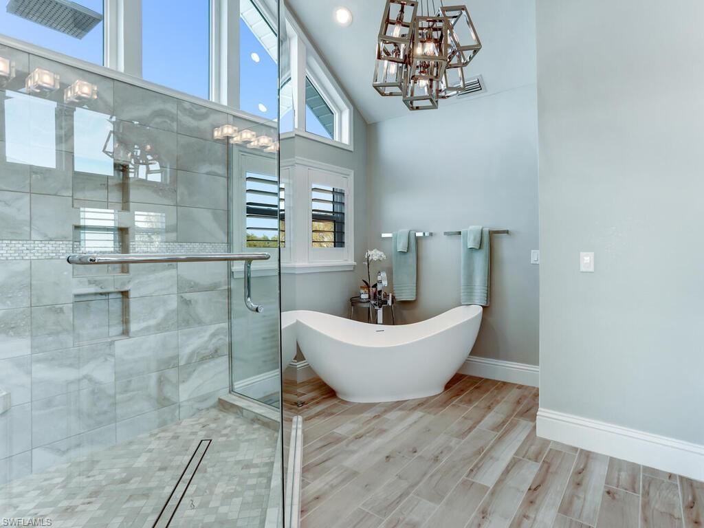 GALT ISLAND - Residential