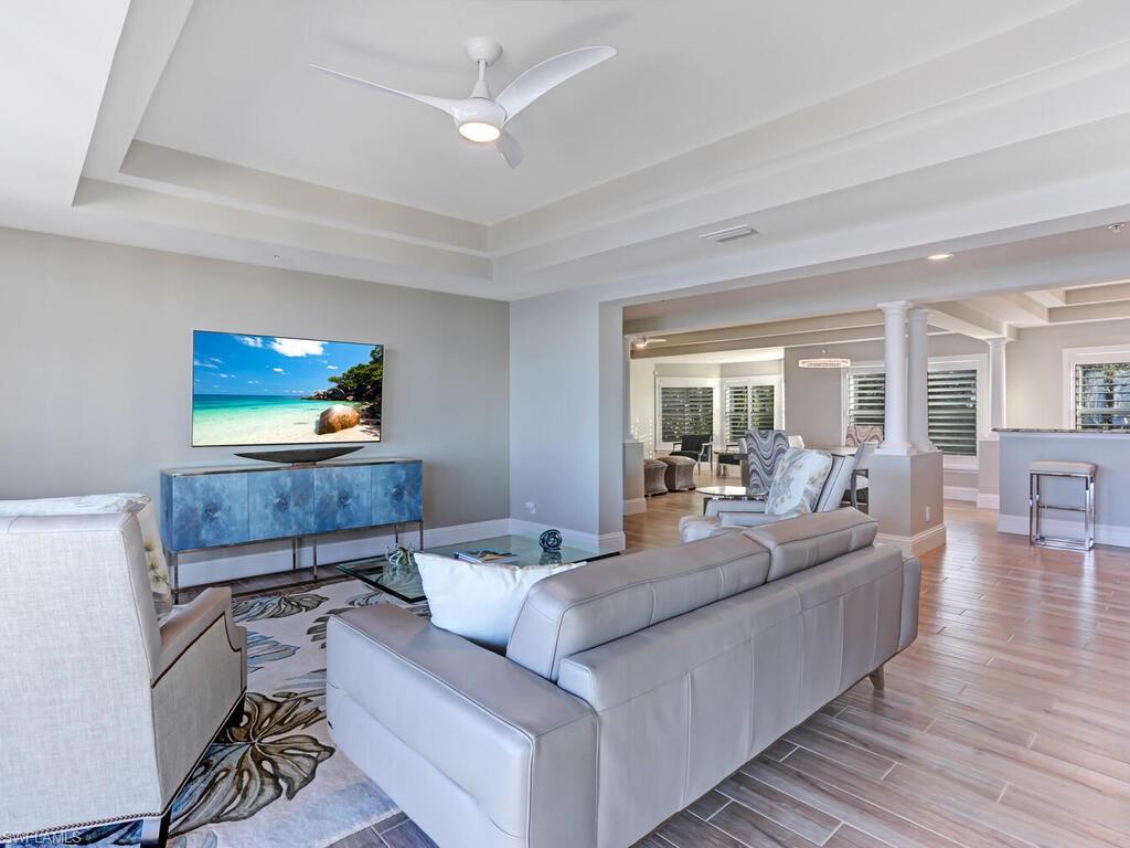 GALT ISLAND - Residential