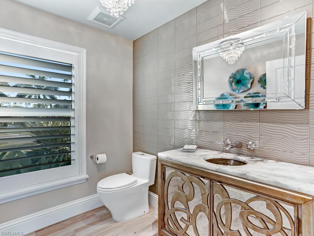 GALT ISLAND - Residential